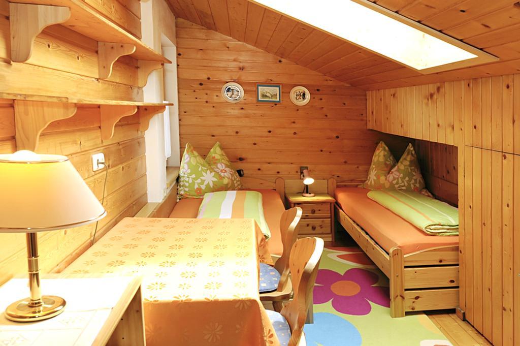 Apartmán Haus Natalie Bartholomäberg Pokoj fotografie